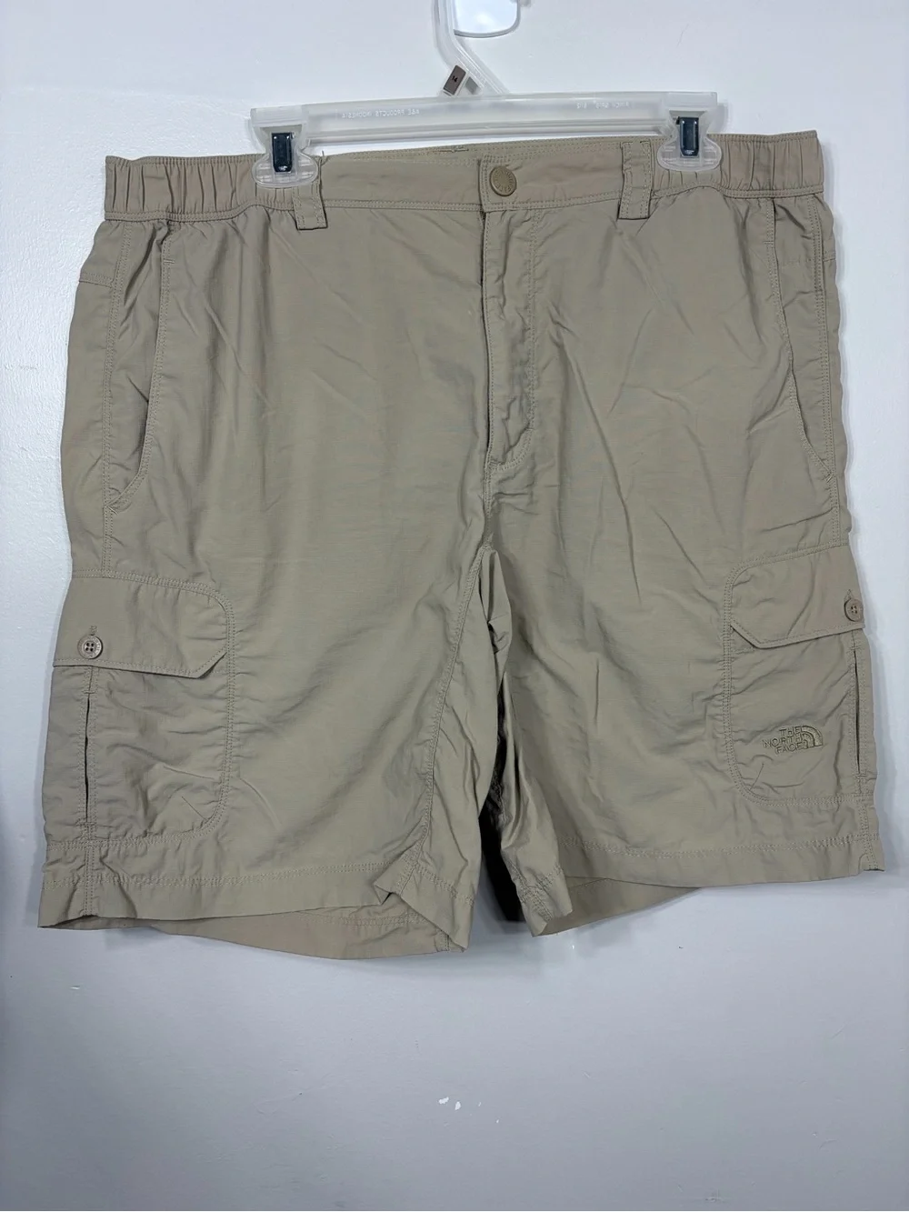 The North Face Mens Large Khaki Cargo Hiking Shorts Ripstop Nylon Outdoor Travel
